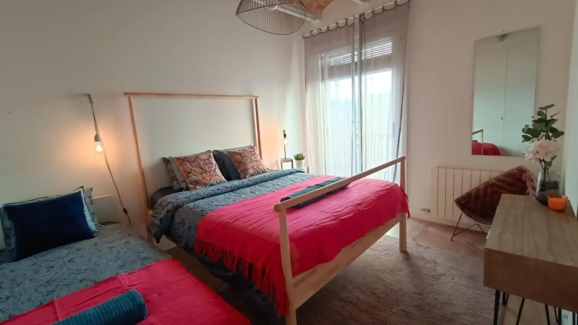 Oasis Barcelona Rooms - Gothic Quarter Hostel
