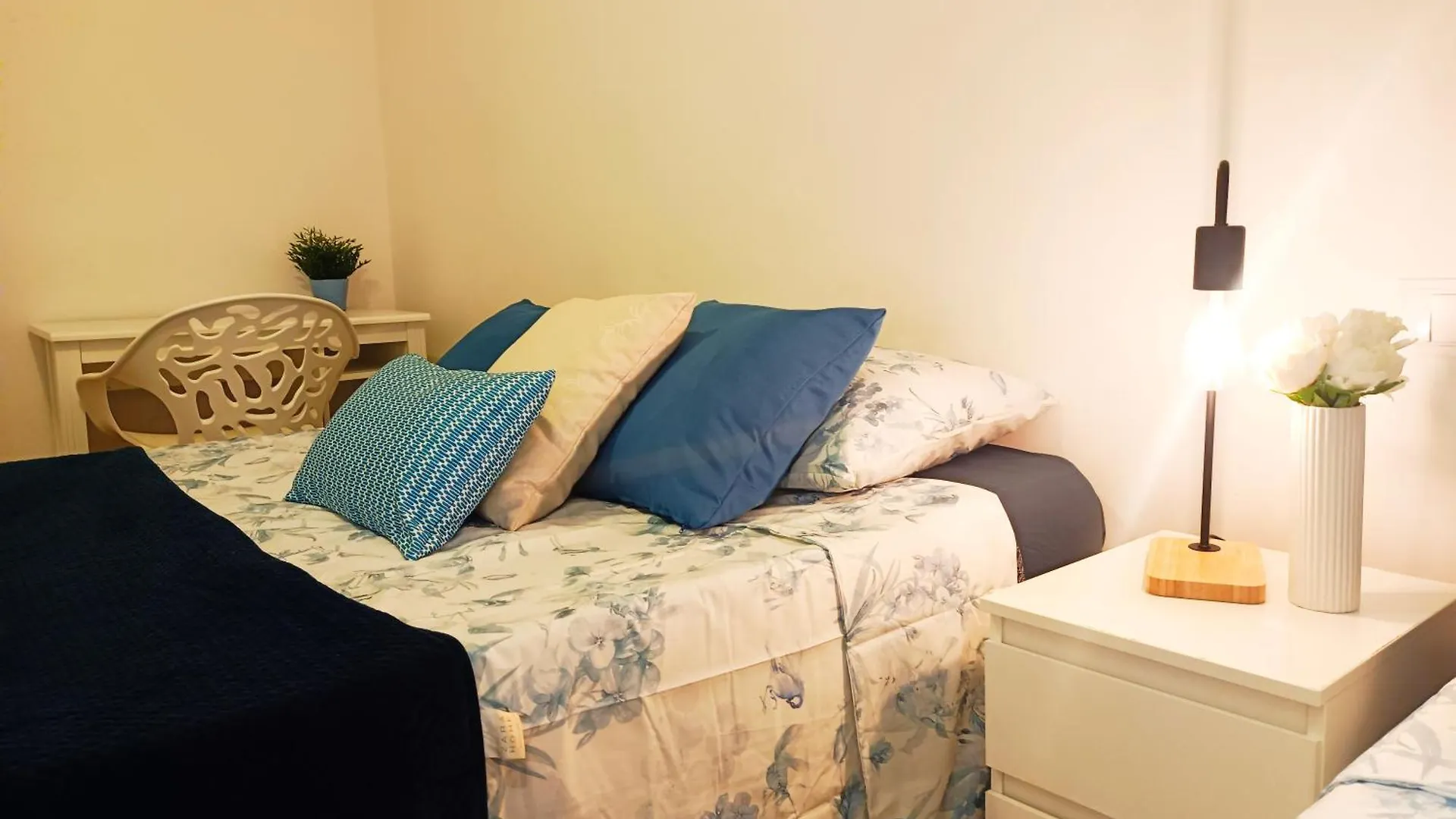 Hostel Oasis Barcelona Rooms - Gothic Quarter Spain