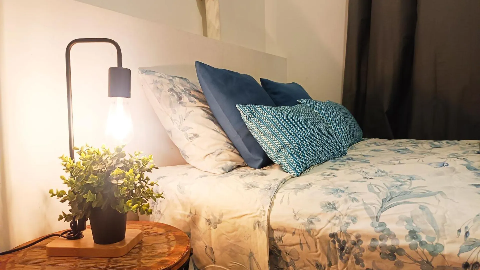 Oasis Barcelona Rooms - Gothic Quarter Hostel